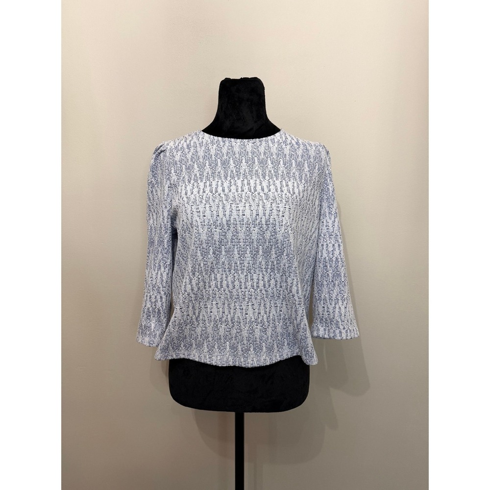 Blue white patterned top 3/4 sleeve button back - Medium